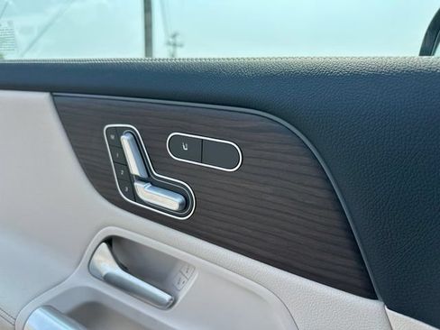 New 2026 Mercedes-Benz GLA 250 4MATIC image 11