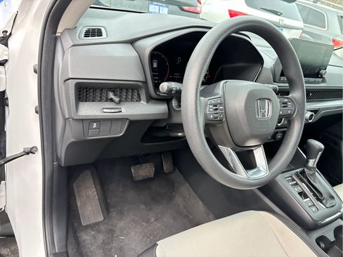 Certified 2024 Honda CR-V LX image 9