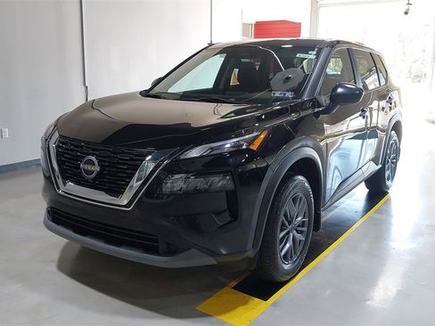 Certified 2023 Nissan Rogue S image 18