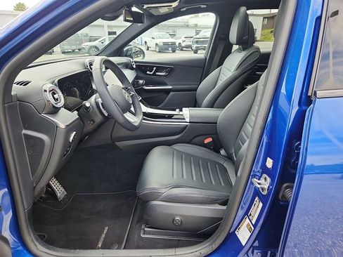 Used 2023 Mercedes-Benz GLC 300 4MATIC image 13