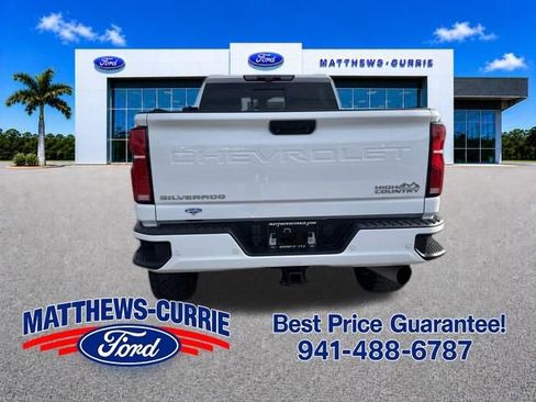 Used 2024 Chevrolet Silverado 3500 High Country w/ Technology Package AWD/4WD image 5