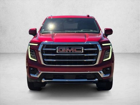Used 2025 GMC Yukon Elevation w/ Technology Package AWD/4WD image 2