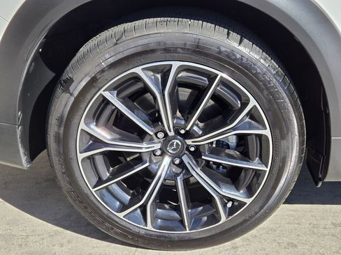 Certified 2025 MAZDA CX-70 Plug-In Hybrid w/ Premium Pkg image 9