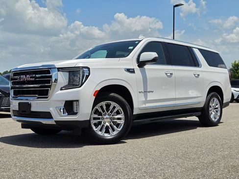 Used 2024 GMC Yukon XL SLT w/ SLT Luxury Package AWD/4WD image 24