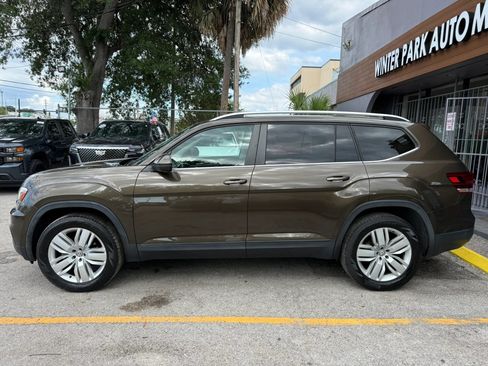 Used 2019 Volkswagen Atlas SE w/ Panoramic Sunroof Package FWD image 4