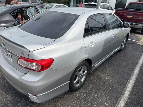 Used 2013 Toyota Corolla S FWD image 3