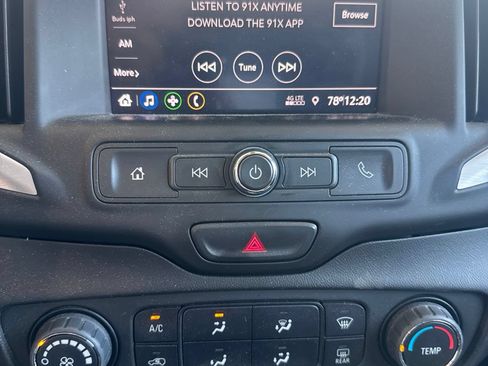 Used 2020 GMC Terrain SLE w/ Elevation Edition FWD image 8