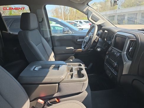 Used 2020 Chevrolet Silverado 1500 LT image 3