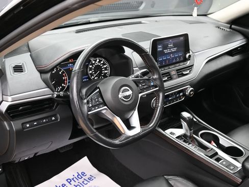 Used 2023 Nissan Altima 2.5 SR AWD/4WD image 32