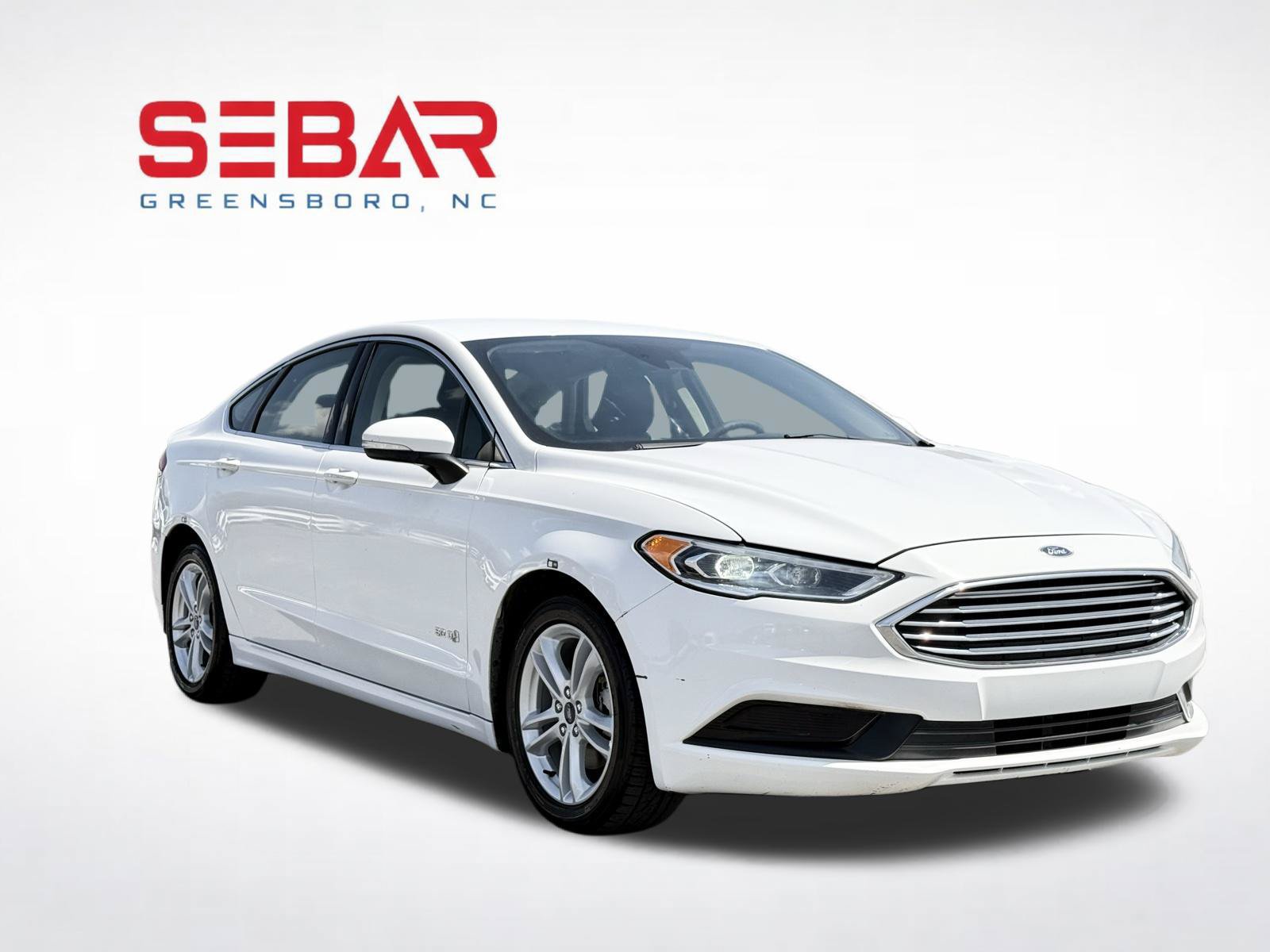 Used 2018 Ford Fusion SE w/ Equipment Group 602A FWD image 3