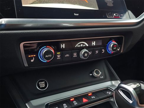 Used 2021 Audi Q3 2.0T Premium Plus w/ Premium Plus Package image 29