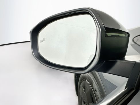 Used 2024 Toyota Prius LE FWD image 16