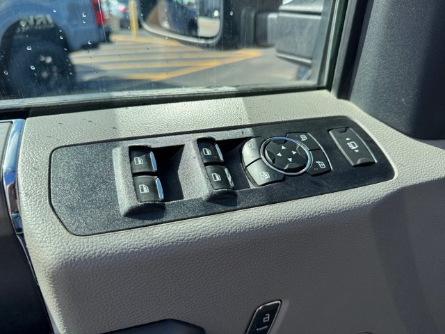 Used 2022 Ford F350 XLT w/ XLT Premium Package AWD/4WD image 17