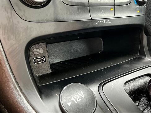 Used 2018 Ford Focus SE image 33