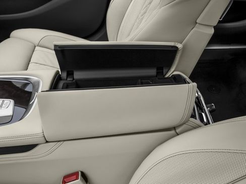 Used 2017 BMW 750i RWD image 15