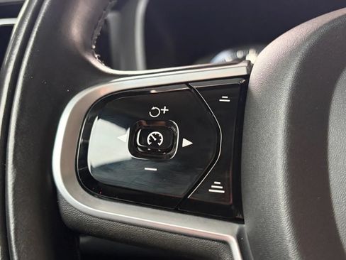 Used 2018 Volvo XC60 T6 Inscription w/ Convenience Package AWD/4WD image 29