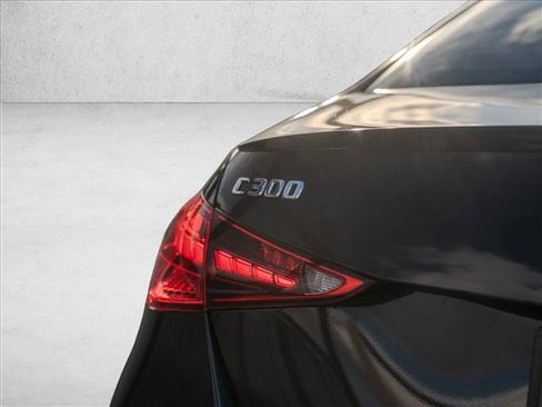 Certified 2022 Mercedes-Benz C 300 4MATIC Sedan image 8