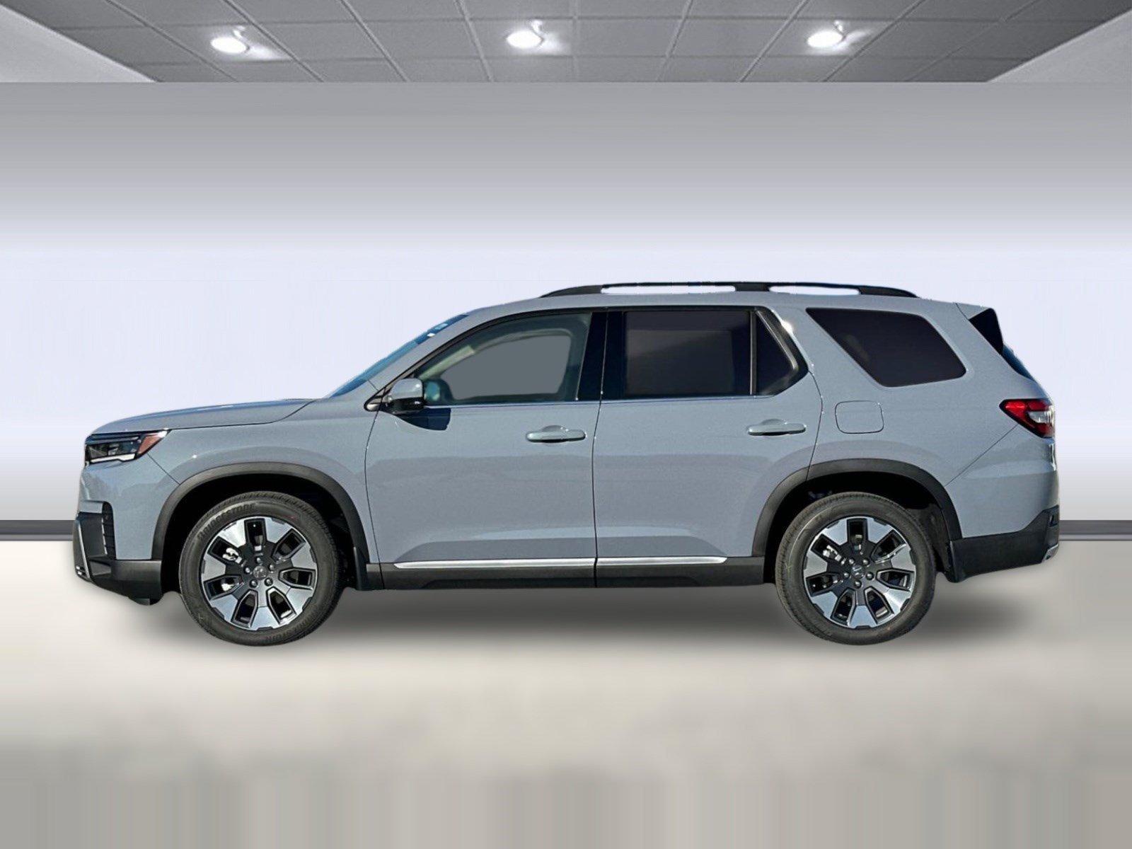 New 2026 Honda Pilot Touring image 2
