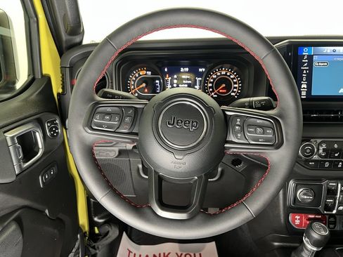 Used 2024 Jeep Wrangler Unlimited Rubicon w/ Technology Group image 13