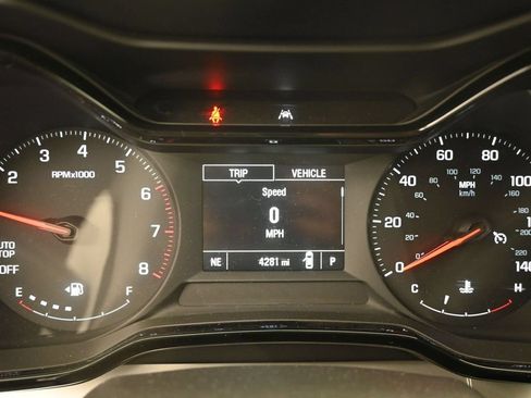 Used 2025 Chevrolet Trax LS FWD image 11