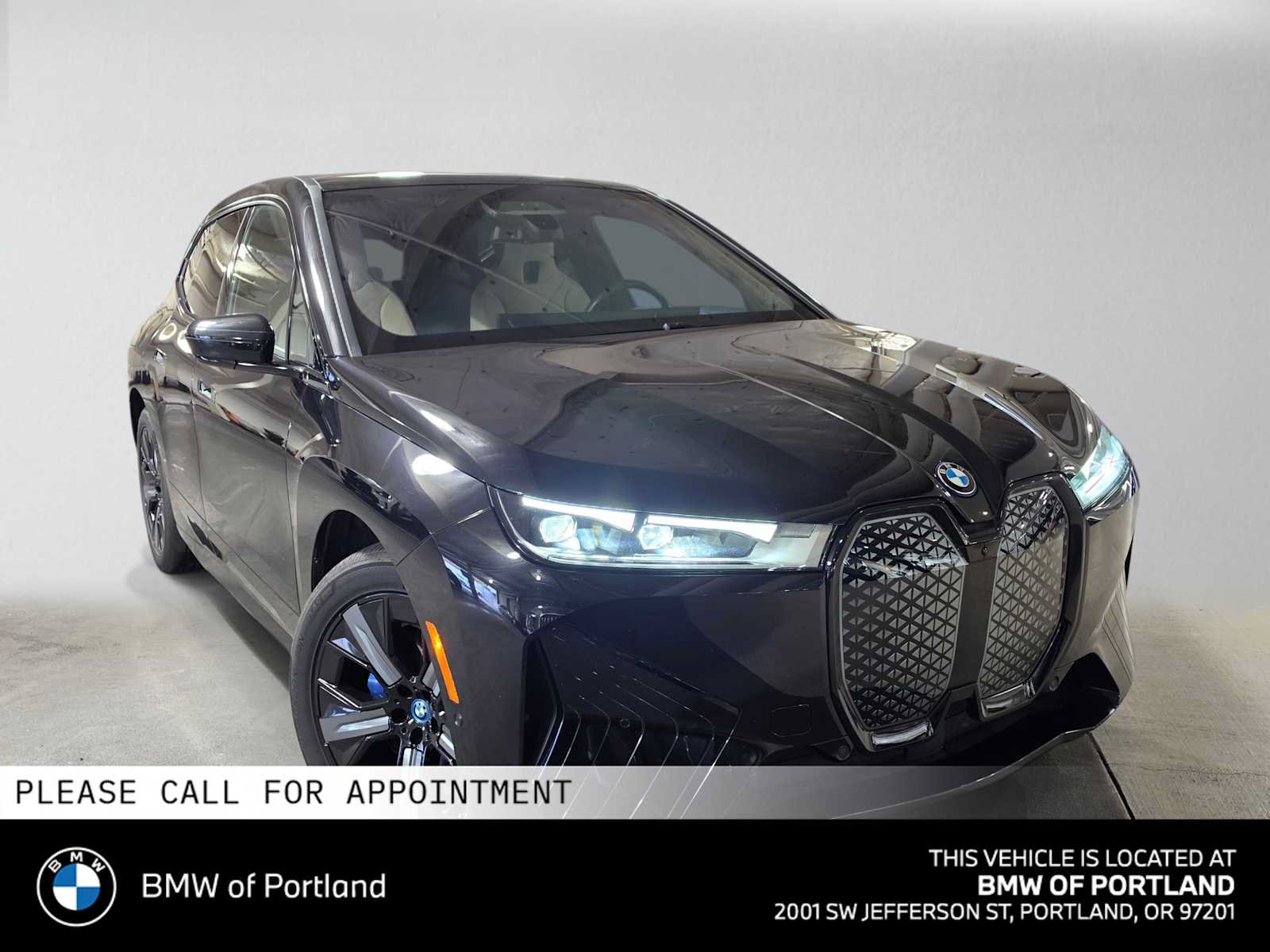 Used 2024 BMW iX xDrive50 w/ Sport Package AWD/4WD image 1