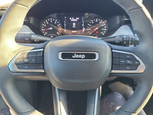 Certified 2022 Jeep Compass Latitude image 26