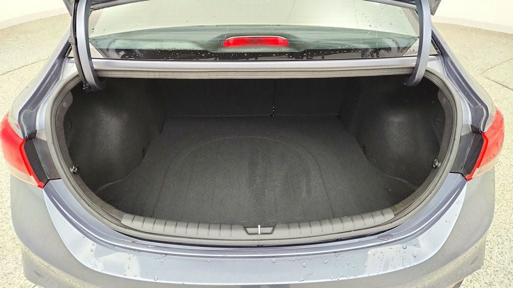 Used 2020 Hyundai Accent SE FWD image 20