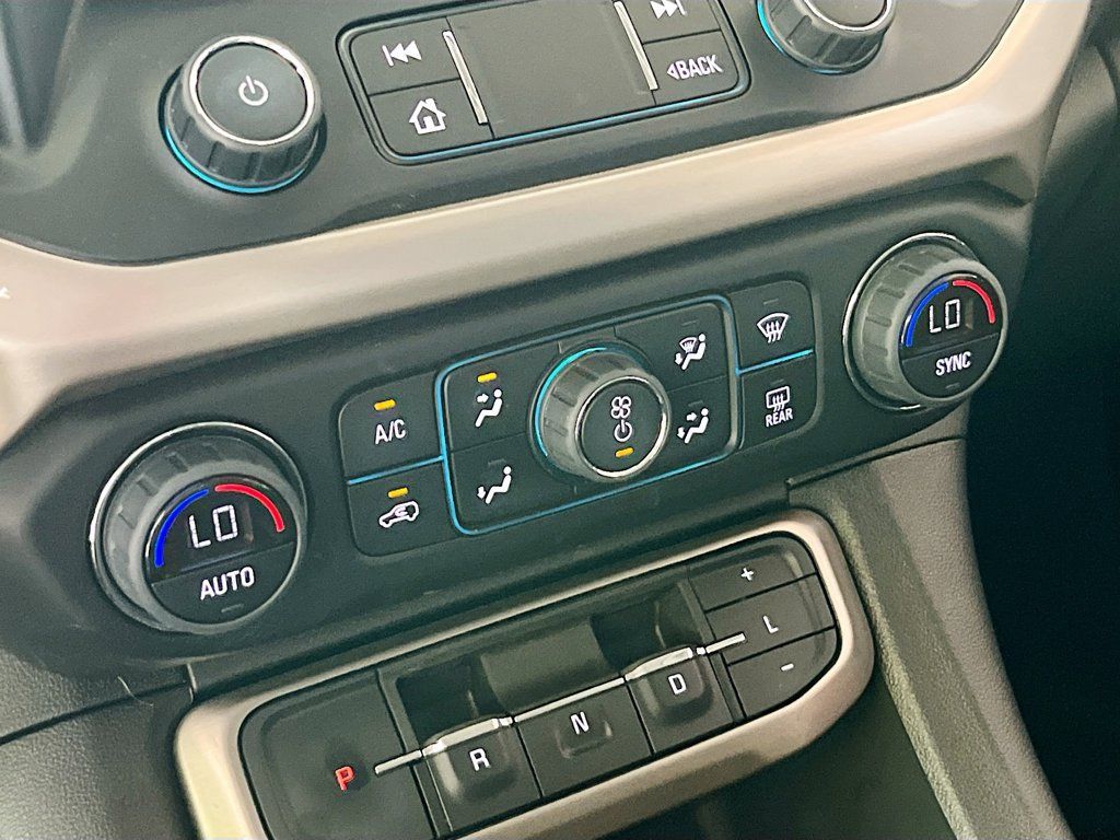 Used 2022 GMC Acadia Denali FWD image 16