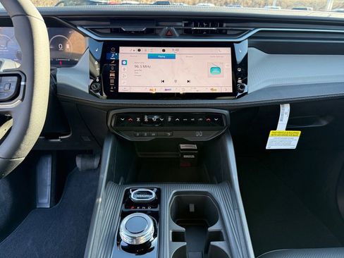 New 2026 Jeep Cherokee Limited AWD/4WD image 16