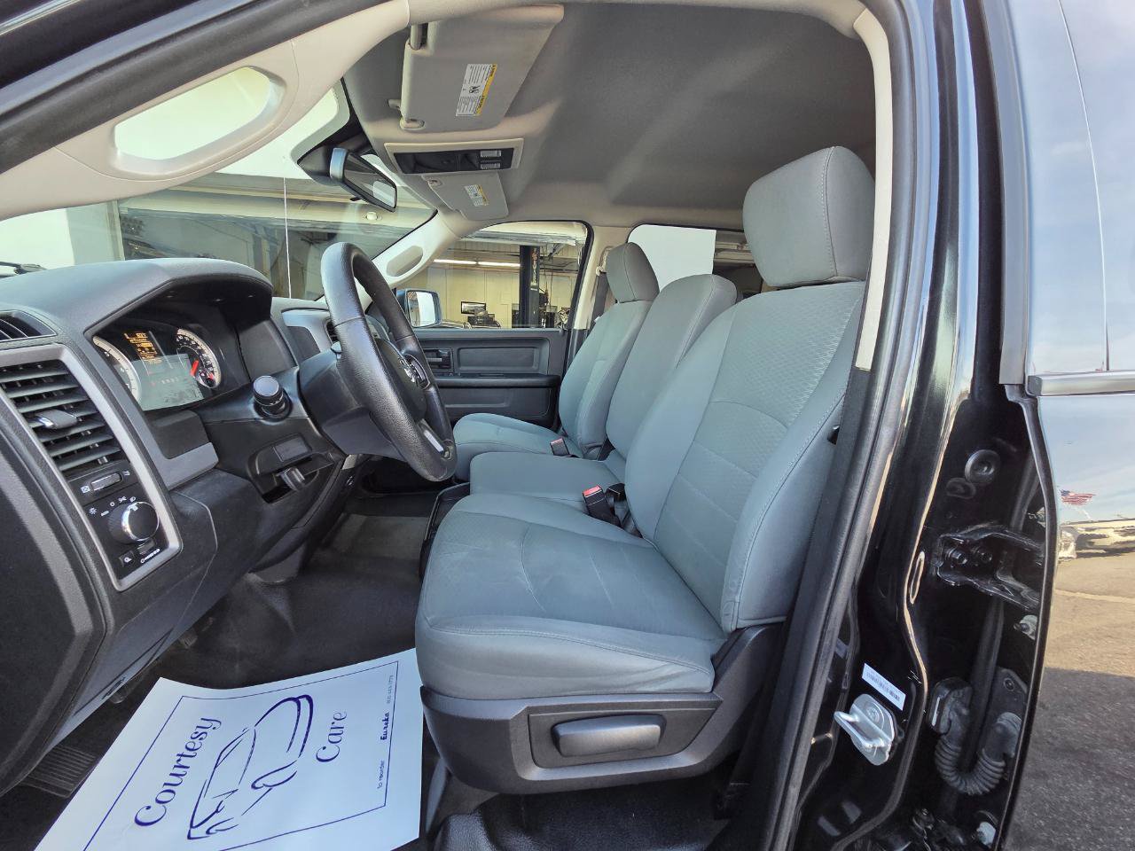 Used 2016 RAM 1500 Tradesman w/ Popular Equipment Group AWD/4WD image 12