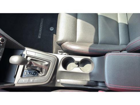 Used 2017 Hyundai Elantra Sport FWD image 16