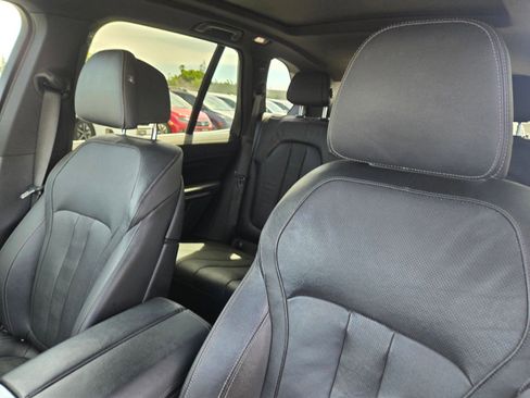 Used 2021 BMW X5 sDrive40i w/ Premium Package RWD image 14