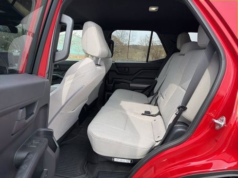 Used 2025 Toyota 4Runner SR5 image 15