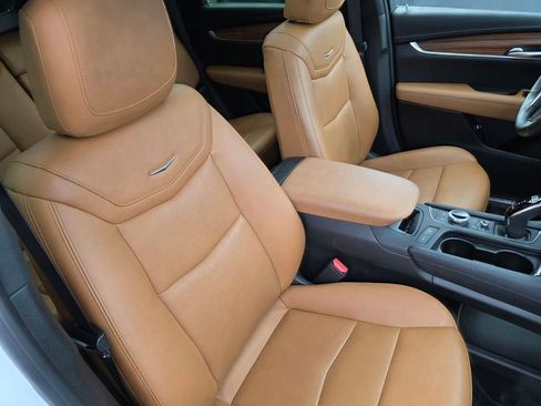 Used 2023 Cadillac XT5 Premium Luxury AWD/4WD image 29