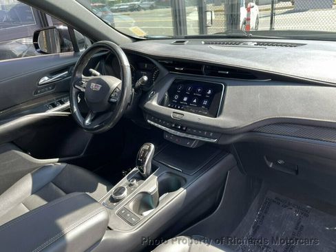 Used 2021 Cadillac XT4 Sport AWD/4WD image 21