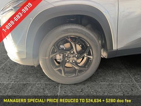 Used 2026 Chevrolet Trax LT w/ Midnight Edition FWD image 27