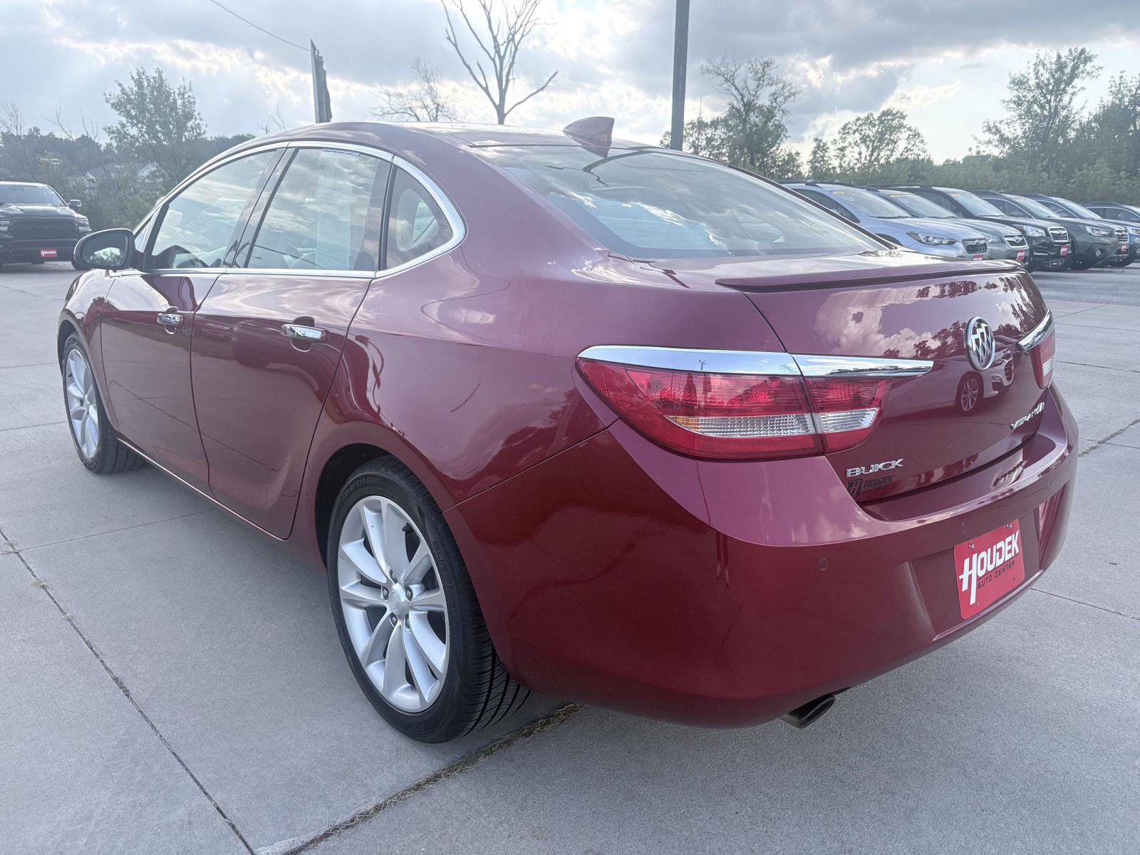 Used 2016 Buick Verano Premium w/ Driver Confidence Package FWD image 6