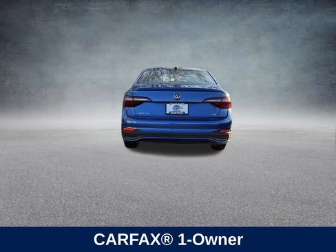 Used 2023 Volkswagen Jetta SE w/ Panoramic Sunroof Package image 4