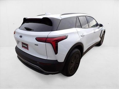 New 2025 Chevrolet Blazer EV LT w/ Super Cruise Package AWD/4WD image 4