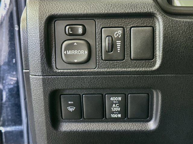 Certified 2019 Toyota 4Runner TRD Off-Road Premium AWD/4WD image 11