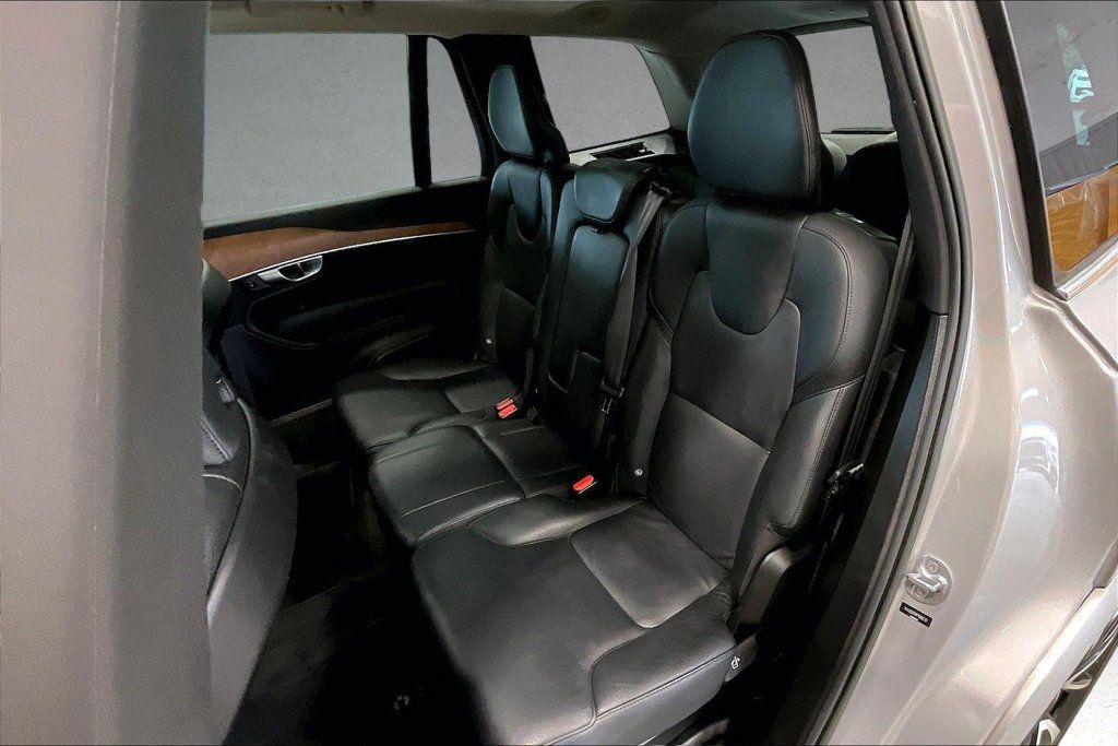 Certified 2023 Volvo XC90 B6 Plus w/ Protection Package Premier AWD/4WD image 23