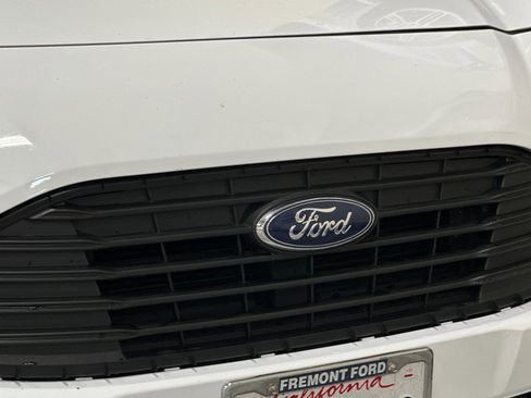 Used 2020 Ford Transit Connect XLT image 42