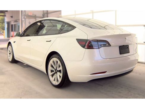 Used 2021 Tesla Model 3 Long Range AWD/4WD image 4