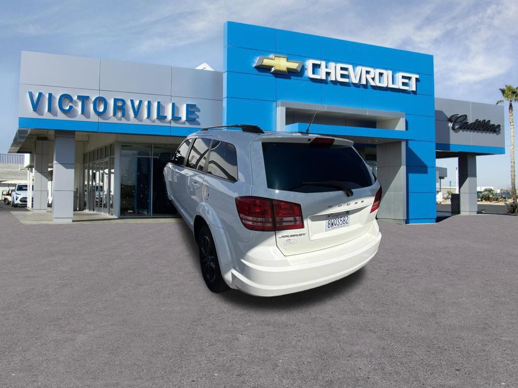 Used 2018 Dodge Journey SE w/ Blacktop Package FWD image 6