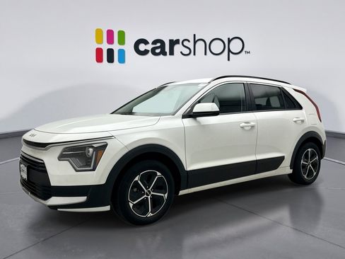 Used 2023 Kia Niro LX FWD image 1