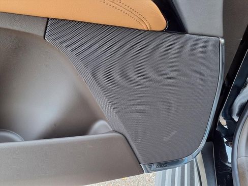 New 2026 Cadillac Escalade Luxury image 13