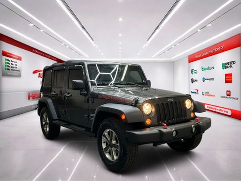 Used 2018 Jeep Wrangler Unlimited Sport S AWD/4WD image 2