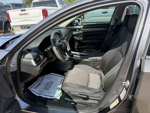 Used 2019 Honda Accord LX image 7