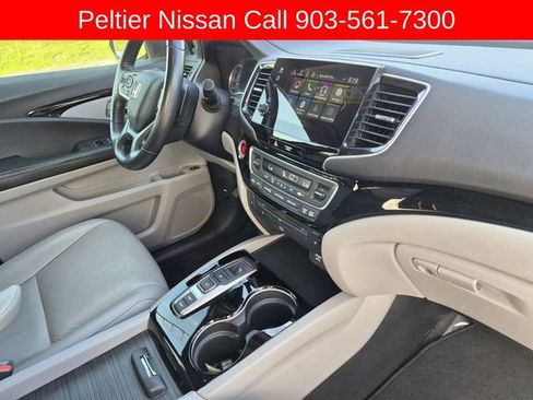 Used 2019 Honda Pilot Touring image 13