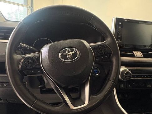 Used 2020 Toyota RAV4 XLE w/ Convenience Package AWD/4WD image 15